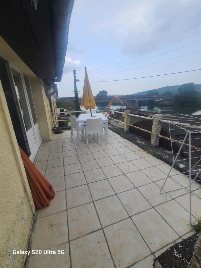 Les Chambrees Du Bac Hotel Charly-sur-Marne Ngoại thất bức ảnh